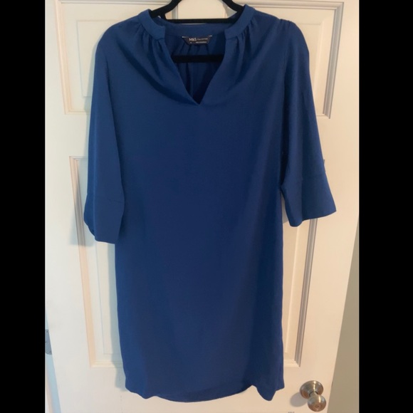 Meghan Markle - Marks and Spencer Shift Dress - Picture 1 of 4